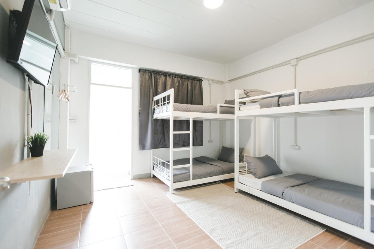 Posh 41 Hostel Szalaja Kültér fotó