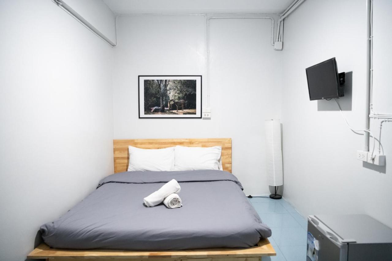 Posh 41 Hostel Szalaja Kültér fotó